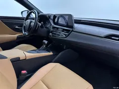 2021 Lexus ES 200 Excellence — фото 13