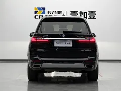 2022 BMW X7 xDrive40i, чёрный — фото 19