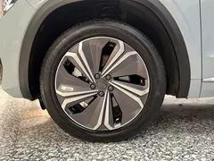 2022 Geely Monjaro 1.5T Thor Hi-F Hybrid Super, синий — фото 14