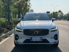 2023 Volvo XC60 4WD Luxury, белый — фото 2