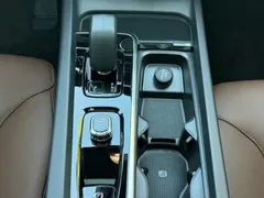 2023 Volvo XC60 4WD Luxury, белый — фото 8
