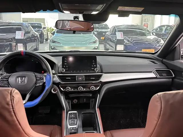 2022 Honda Inspire Hybrid 2.0L