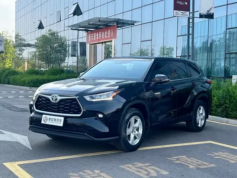 2022 Toyota Highlander Hybrid 2.5L 4WD Elite 7-seat