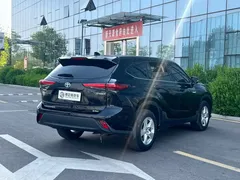2022 Toyota Highlander Hybrid 2.5L 4WD Elite 7-seat, чёрный — фото 5