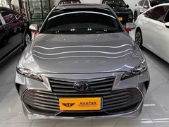 2019 Toyota Avalon Hybrid 2.5L Luxury V — фото 11
