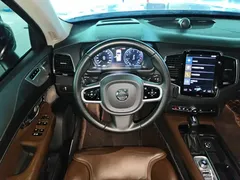 2020 Volvo XC90 T6 Luxury 7, чёрный — фото 3