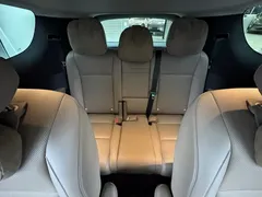 2025 Li Auto MEGA Ultra Smart Refresh, белый — фото 14