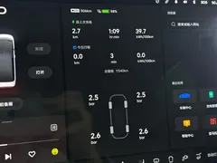2025 Li Auto MEGA Ultra Smart Refresh, белый — фото 23