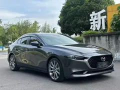 2022 Mazda 3 2.0L AT — фото 3