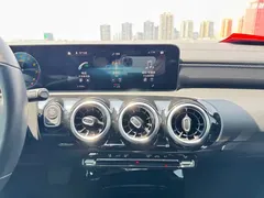2021 Mercedes-Benz A-Class A 200 L — фото 13