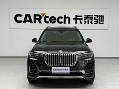 2021 BMW X7 xDrive40i Leading Luxury Package, чёрный — фото 2