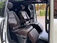2021 Toyota Sienna 2.5L Hybrid Platinum — фото 8