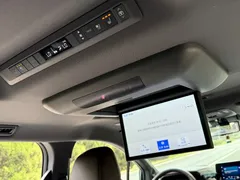 2021 Toyota Sienna 2.5L Hybrid Platinum — фото 12