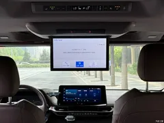 2021 Toyota Sienna 2.5L Hybrid Platinum — фото 18