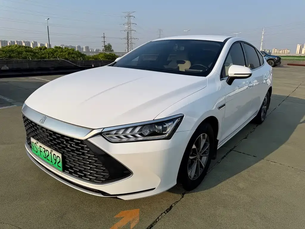 2023 BYD Qin PLUS DM-i 55KM