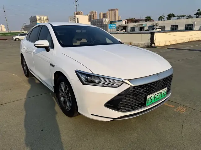 2023 BYD Qin PLUS DM-i 55KM