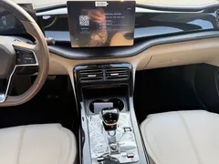 2023 BYD Qin PLUS DM-i 55KM, белый — фото 11