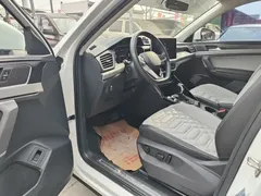 2023 Volkswagen Tayron 330TSI 2WD Plus, белый — фото 5