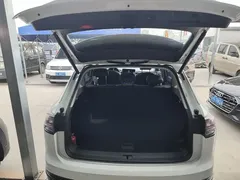 2023 Volkswagen Tayron 330TSI 2WD Plus, белый — фото 10