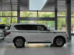 2023 Nissan Patrol ARMADA 5.6L Platinum — фото 6