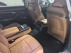 2023 Audi A8 A8L 50 TFSI quattro exclusive model — фото 6