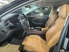 2023 Audi A8 A8L 50 TFSI quattro exclusive model — фото 10