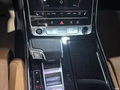2023 Audi A8 A8L 50 TFSI quattro exclusive model — фото 14