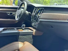2022 Volvo V90 Cross Country B5 AWD Zhizun — фото 8