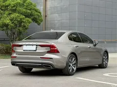 2022 Volvo S60 B4 Zhiyuan Luxury — фото 5