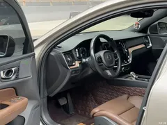 2022 Volvo S60 B4 Zhiyuan Luxury — фото 8