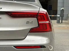 2022 Volvo S60 B4 Zhiyuan Luxury — фото 14