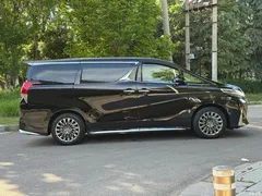2023 Toyota Vellfire Crown Hybrid 2.5L HV Premium — фото 4