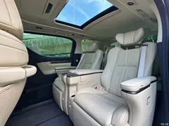 2023 Toyota Vellfire Crown Hybrid 2.5L HV Premium — фото 6