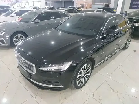 2023 Volvo S90 Hybrid T8 4WD Luxury