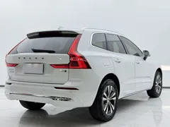 2023 Volvo XC60 4WD Luxury, белый — фото 10
