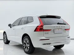 2023 Volvo XC60 4WD Luxury, белый — фото 12