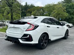 2021 Honda Civic HATCHBACK 220TURBO CVT cool control, белый — фото 25