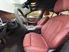2025 BMW 3 Series 330i M, белый — фото 8