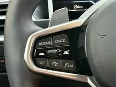 2025 BMW 3 Series 330i M, белый — фото 14