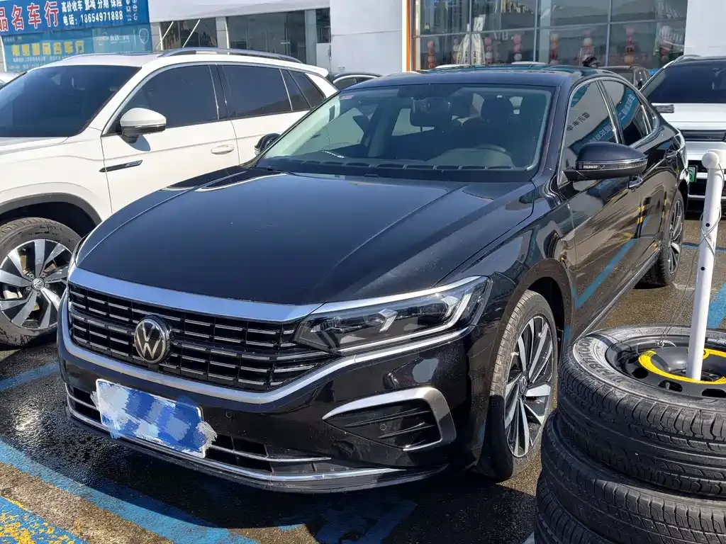 2023 Volkswagen Passat 330TSI Elite