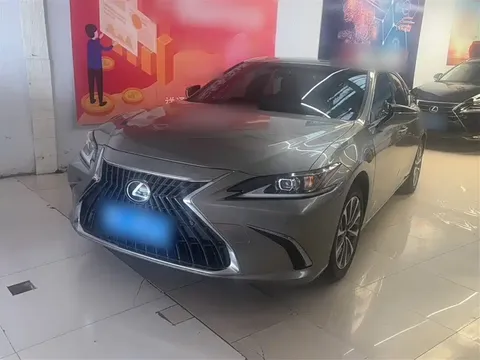2022 Lexus ES 200