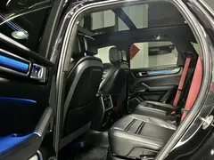 2022 Porsche Cayenne 3.0T Platinum, чёрный — фото 6