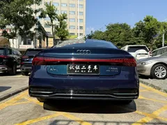 2022 Audi A7L L 45 TFSI S-line, синий — фото 4