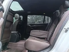 2022 BMW 5 Series 530Li M Sport Package, белый — фото 7