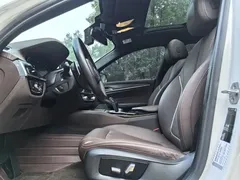 2022 BMW 5 Series 530Li M Sport Package, белый — фото 8