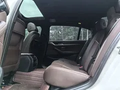 2022 BMW 5 Series 530Li M Sport Package, белый — фото 10