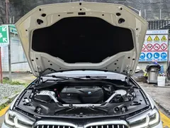 2022 BMW 5 Series 530Li M Sport Package, белый — фото 19