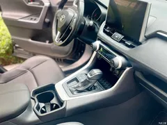 2022 Toyota Wildlander 2.0L CVT 2WD Luxury, чёрный — фото 12