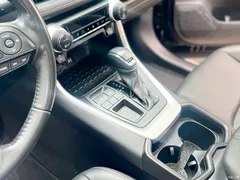 2022 Toyota Wildlander 2.0L CVT 2WD Luxury, чёрный — фото 13