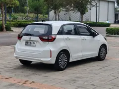 2023 Honda Fit 1.5L CVT, белый — фото 4